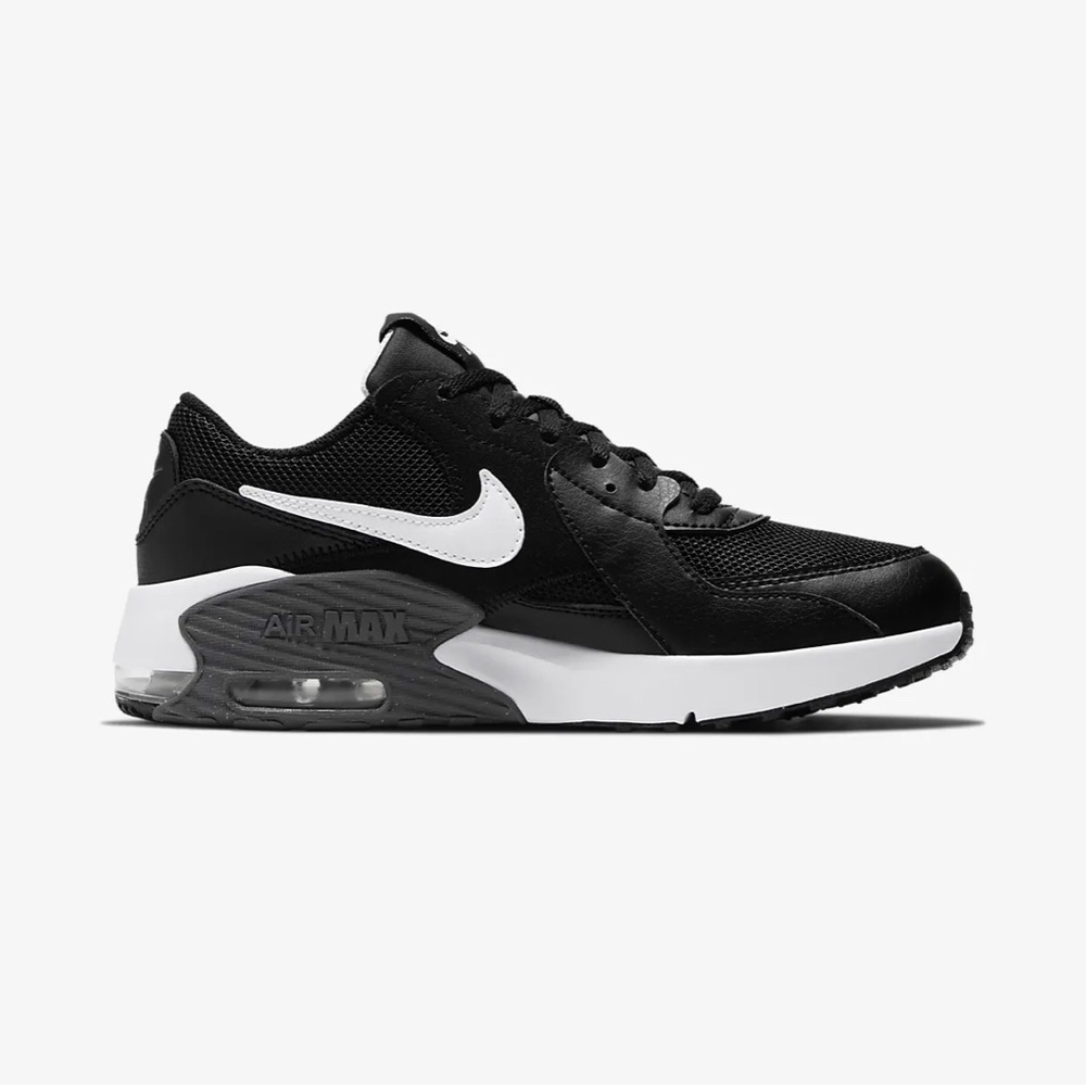 NIKE (GS) AIR MAX EXCEE
Black/white. Kids 5.5. Womens 7.5